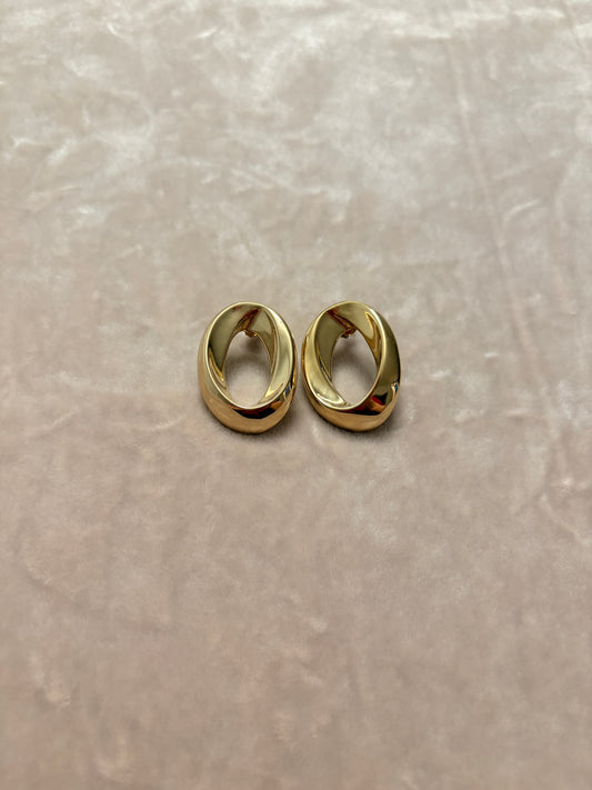 Oorbellen - Trying My Best